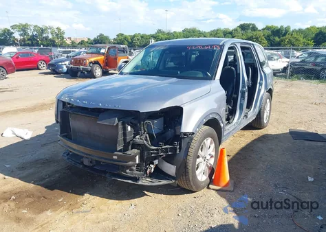 2021 Kia Telluride Lx z USA, uszkodzony, nr VIN 5XYP2DHCXMG139907